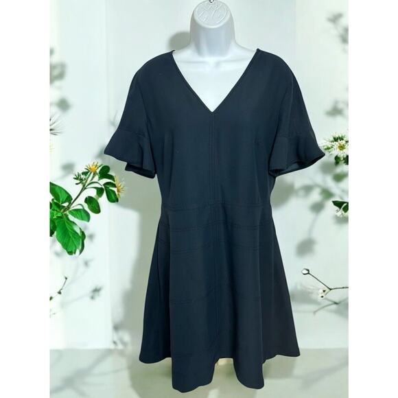Banana Republic Navy Blue Fit & Flare Dress Sz 10 Short Flutter Sleeve Lined - Picture 1 of 6